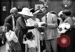 Standbild Afroamerikanische Soldatenfamilie Louisville Kentucky USA, 1917, aus Sekunde 38 historischem Filmmaterial Videoclip 65675068080