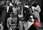 Standbild Afroamerikanische Soldatenfamilie Louisville Kentucky USA, 1917, aus Sekunde 59 historischem Filmmaterial Videoclip 65675068080