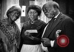 Standbild Negro soldier's Familie Louisville Kentucky USA, 1917, aus Sekunde 38 historischem Filmmaterial Videoclip 65675068087