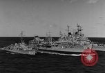 Standbild die Lebensbedingungen an Bord Pazifik, 1953, aus Sekunde 46 historischem Filmmaterial Videoclip 65675068092