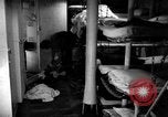 Standbild die Lebensbedingungen an Bord Pazifik, 1953, aus Sekunde 1 historischem Filmmaterial Videoclip 65675068093