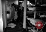 Standbild die Lebensbedingungen an Bord Pazifik, 1953, aus Sekunde 9 historischem Filmmaterial Videoclip 65675068093