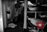 Standbild die Lebensbedingungen an Bord Pazifik, 1953, aus Sekunde 11 historischem Filmmaterial Videoclip 65675068093