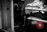 Standbild die Lebensbedingungen an Bord Pazifik, 1953, aus Sekunde 22 historischem Filmmaterial Videoclip 65675068093
