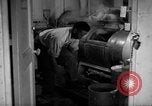 Standbild die Lebensbedingungen an Bord Pazifik, 1953, aus Sekunde 42 historischem Filmmaterial Videoclip 65675068093