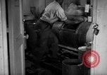 Standbild die Lebensbedingungen an Bord Pazifik, 1953, aus Sekunde 43 historischem Filmmaterial Videoclip 65675068093