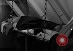 Standbild die Lebensbedingungen an Bord Pazifik, 1953, aus Sekunde 56 historischem Filmmaterial Videoclip 65675068093