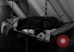 Standbild die Lebensbedingungen an Bord Pazifik, 1953, aus Sekunde 60 historischem Filmmaterial Videoclip 65675068093