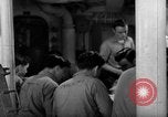 Standbild die Lebensbedingungen an Bord Pazifik, 1953, aus Sekunde 3 historischem Filmmaterial Videoclip 65675068094