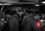 Standbild die Lebensbedingungen an Bord Pazifik, 1953, aus Sekunde 33 historischem Filmmaterial Videoclip 65675068094