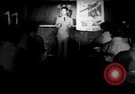 Immagine di Il coreano sailor reclute in aula Jinhae Corea, 1954, secondo 12 filmato di repertorio 65675068098