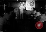 Immagine di Il coreano sailor reclute in aula Jinhae Corea, 1954, secondo 14 filmato di repertorio 65675068098