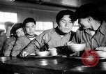 Immagine di Il coreano sailor reclute in aula Jinhae Corea, 1954, secondo 53 filmato di repertorio 65675068098