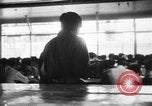 Immagine di Il coreano sailor reclute in aula Jinhae Corea, 1954, secondo 57 filmato di repertorio 65675068098