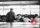 Immagine di Il coreano sailor reclute in aula Jinhae Corea, 1954, secondo 59 filmato di repertorio 65675068098