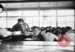 Immagine di Il coreano sailor reclute in aula Jinhae Corea, 1954, secondo 60 filmato di repertorio 65675068098