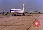 Immagine di Il presidente John F Kennedy esamina razzo Saturn Huntsville Alabama USA, 1963, secondo 24 filmato di repertorio 65675068105
