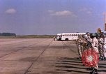 Immagine di Il presidente John F Kennedy esamina razzo Saturn Huntsville Alabama USA, 1963, secondo 37 filmato di repertorio 65675068105