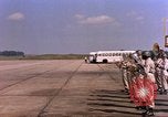 Immagine di Il presidente John F Kennedy esamina razzo Saturn Huntsville Alabama USA, 1963, secondo 38 filmato di repertorio 65675068105