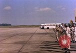 Immagine di Il presidente John F Kennedy esamina razzo Saturn Huntsville Alabama USA, 1963, secondo 44 filmato di repertorio 65675068105