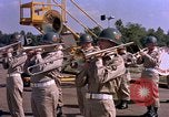 Immagine di Il presidente John F Kennedy esamina razzo Saturn Huntsville Alabama USA, 1963, secondo 46 filmato di repertorio 65675068105