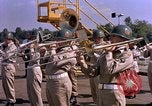 Immagine di Il presidente John F Kennedy esamina razzo Saturn Huntsville Alabama USA, 1963, secondo 58 filmato di repertorio 65675068105