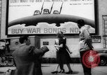 Immagine di Dorothy Lamour durante la seconda guerra mondiale Hollywood Los Angeles California USA, 1943, secondo 21 filmato di repertorio 65675068108