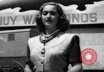 Immagine di Dorothy Lamour durante la seconda guerra mondiale Hollywood Los Angeles California USA, 1943, secondo 36 filmato di repertorio 65675068108