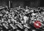 Standbild Hayato Ikeda Tokio Japan, 1960, aus Sekunde 7 historischem Filmmaterial Videoclip 65675068121