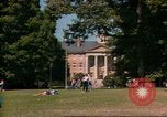 Standbild Studenten an der Universität von Kalifornien Berkeley Berkeley California USA, 1980, aus Sekunde 9 historischem Filmmaterial Videoclip 65675068147