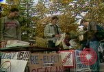 Standbild Studenten an der Universität von Kalifornien Berkeley Berkeley California USA, 1980, aus Sekunde 19 historischem Filmmaterial Videoclip 65675068147