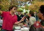 Standbild Studenten an der Universität von Kalifornien Berkeley Berkeley California USA, 1980, aus Sekunde 30 historischem Filmmaterial Videoclip 65675068147
