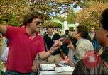 Standbild Studenten an der Universität von Kalifornien Berkeley Berkeley California USA, 1980, aus Sekunde 34 historischem Filmmaterial Videoclip 65675068147