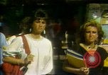 Standbild Studenten an der Universität von Kalifornien Berkeley Berkeley California USA, 1980, aus Sekunde 38 historischem Filmmaterial Videoclip 65675068147