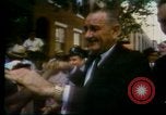 Standbild Studenten an der Universität von Kalifornien Berkeley Berkeley California USA, 1980, aus Sekunde 59 historischem Filmmaterial Videoclip 65675068147