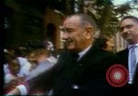 Standbild Studenten an der Universität von Kalifornien Berkeley Berkeley California USA, 1980, aus Sekunde 61 historischem Filmmaterial Videoclip 65675068147