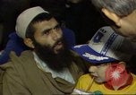 Standbild Menschen in Afghanistan verwundet in der sowjetischen Besetzung Washington DC USA, 1984, aus Sekunde 14 historischem Filmmaterial Videoclip 65675068149