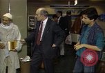 Standbild Menschen in Afghanistan verwundet in der sowjetischen Besetzung Washington DC USA, 1984, aus Sekunde 17 historischem Filmmaterial Videoclip 65675068149
