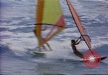 Immagine di Windsurf United States USA, 1984, secondo 15 filmato di repertorio 65675068152