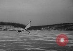 Standbild Ice Boat Race New Jersey United States USA, 1939, aus Sekunde 45 historischem Filmmaterial Videoclip 65675068185
