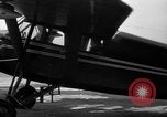 Standbild Piper Cub Flugzeuge Camden New Jersey USA, 1939, aus Sekunde 40 historischem Filmmaterial Videoclip 65675068187