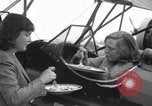 Standbild Piper Cub Flugzeuge Camden New Jersey USA, 1939, aus Sekunde 59 historischem Filmmaterial Videoclip 65675068187