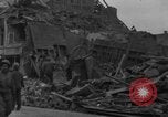 Standbild Bombardierung von Bastogne Belgien, 1944, aus Sekunde 16 historischem Filmmaterial Videoclip 65675068193