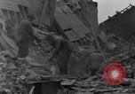 Standbild Bombardierung von Bastogne Belgien, 1944, aus Sekunde 26 historischem Filmmaterial Videoclip 65675068193