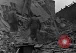 Standbild Bombardierung von Bastogne Belgien, 1944, aus Sekunde 29 historischem Filmmaterial Videoclip 65675068193