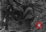 Standbild Bombardierung von Bastogne Belgien, 1944, aus Sekunde 31 historischem Filmmaterial Videoclip 65675068193