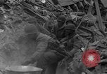 Standbild Bombardierung von Bastogne Belgien, 1944, aus Sekunde 37 historischem Filmmaterial Videoclip 65675068193