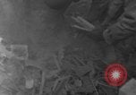 Standbild Bombardierung von Bastogne Belgien, 1944, aus Sekunde 43 historischem Filmmaterial Videoclip 65675068193