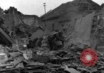 Standbild Bombardierung von Bastogne Belgien, 1944, aus Sekunde 59 historischem Filmmaterial Videoclip 65675068193