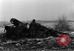 Immagine di Equipaggiamento distrutto Havrenne Belgio, 1944, secondo 30 filmato di repertorio 65675068195